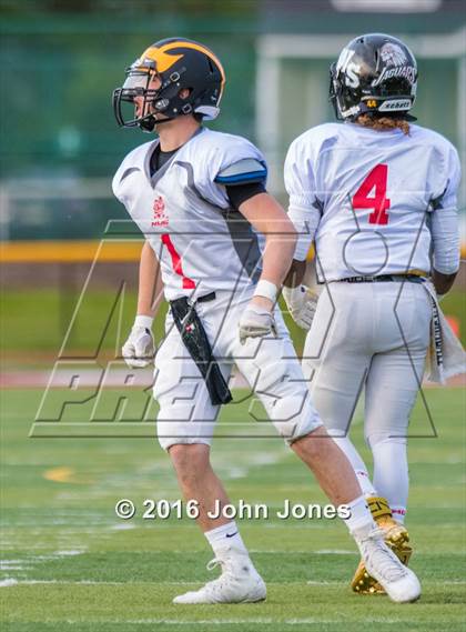 Thumbnail 3 in 2016 New York vs. New Jersey All-Star Classic photogallery.