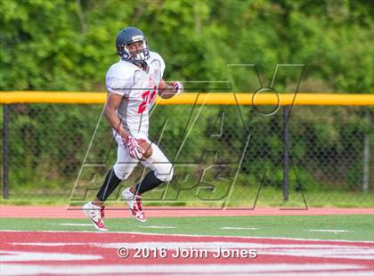 Thumbnail 2 in 2016 New York vs. New Jersey All-Star Classic photogallery.