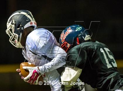 Thumbnail 3 in 2016 New York vs. New Jersey All-Star Classic photogallery.
