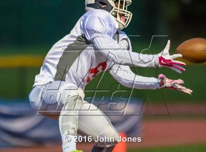Thumbnail 2 in 2016 New York vs. New Jersey All-Star Classic photogallery.