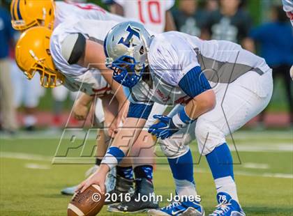 Thumbnail 1 in 2016 New York vs. New Jersey All-Star Classic photogallery.