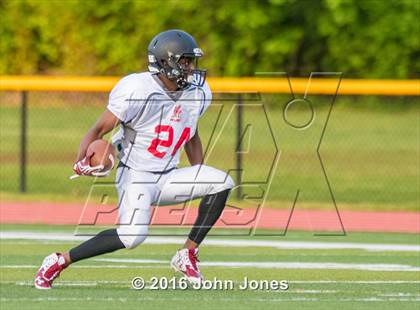 Thumbnail 3 in 2016 New York vs. New Jersey All-Star Classic photogallery.
