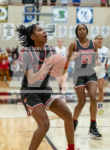 Thumbnail 1 in Fishers vs. Hamilton Southeastern (IHSAA 4A Sectional 6 Championship) photogallery.