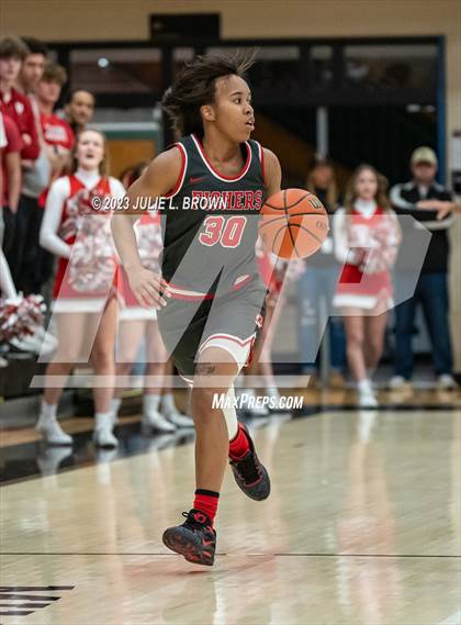 Thumbnail 3 in Fishers vs. Hamilton Southeastern (IHSAA 4A Sectional 6 Championship) photogallery.
