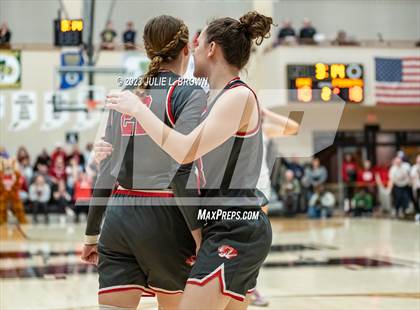 Thumbnail 3 in Fishers vs. Hamilton Southeastern (IHSAA 4A Sectional 6 Championship) photogallery.