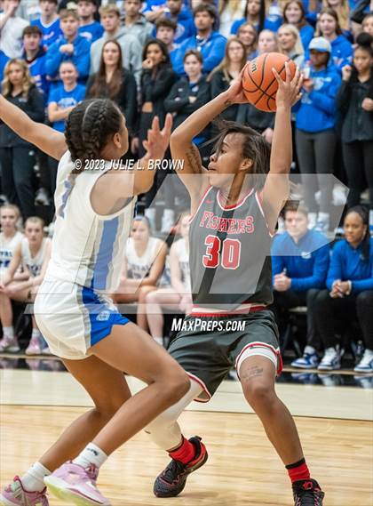Thumbnail 3 in Fishers vs. Hamilton Southeastern (IHSAA 4A Sectional 6 Championship) photogallery.