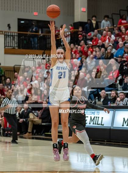 Thumbnail 3 in Fishers vs. Hamilton Southeastern (IHSAA 4A Sectional 6 Championship) photogallery.