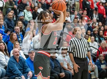Thumbnail 1 in Fishers vs. Hamilton Southeastern (IHSAA 4A Sectional 6 Championship) photogallery.