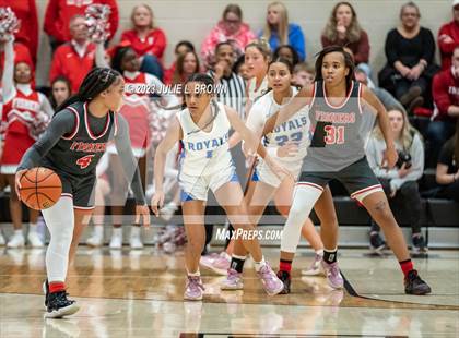 Thumbnail 2 in Fishers vs. Hamilton Southeastern (IHSAA 4A Sectional 6 Championship) photogallery.