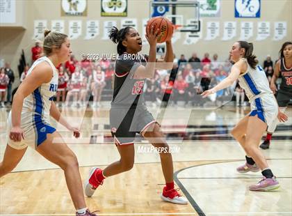 Thumbnail 2 in Fishers vs. Hamilton Southeastern (IHSAA 4A Sectional 6 Championship) photogallery.