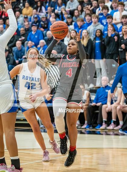 Thumbnail 2 in Fishers vs. Hamilton Southeastern (IHSAA 4A Sectional 6 Championship) photogallery.