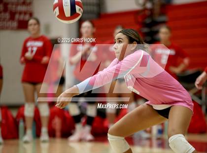 Thumbnail 1 in Crismon vs Benson (Florence Invitational) photogallery.
