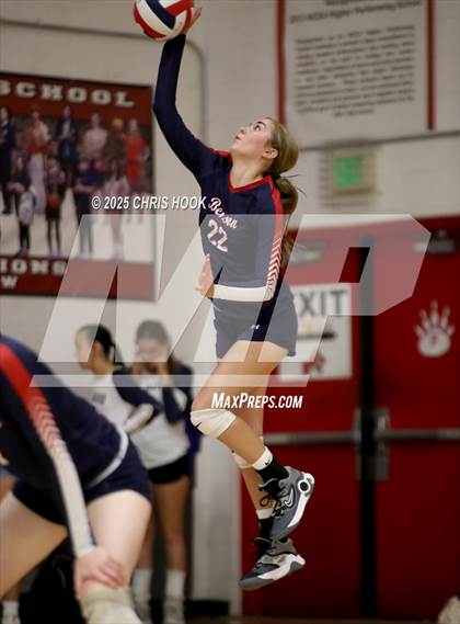 Thumbnail 1 in Crismon vs Benson (Florence Invitational) photogallery.