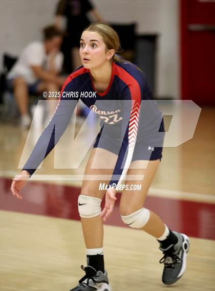 Thumbnail 1 in Crismon vs Benson (Florence Invitational) photogallery.