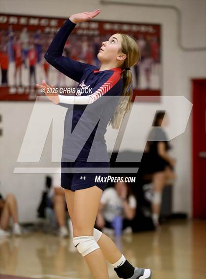 Thumbnail 1 in Crismon vs Benson (Florence Invitational) photogallery.