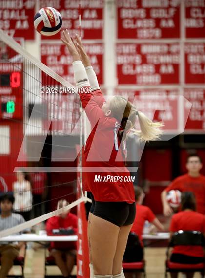 Thumbnail 3 in Crismon vs Benson (Florence Invitational) photogallery.