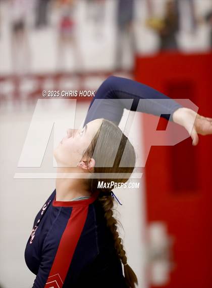 Thumbnail 3 in Crismon vs Benson (Florence Invitational) photogallery.