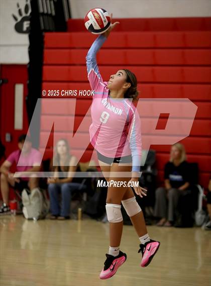 Thumbnail 2 in Crismon vs Benson (Florence Invitational) photogallery.