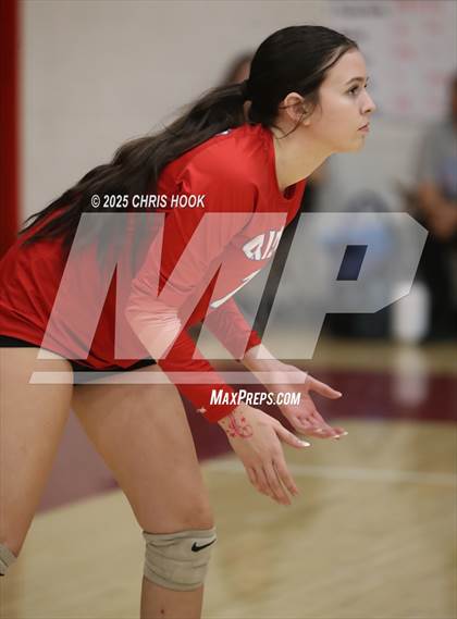 Thumbnail 3 in Crismon vs Benson (Florence Invitational) photogallery.