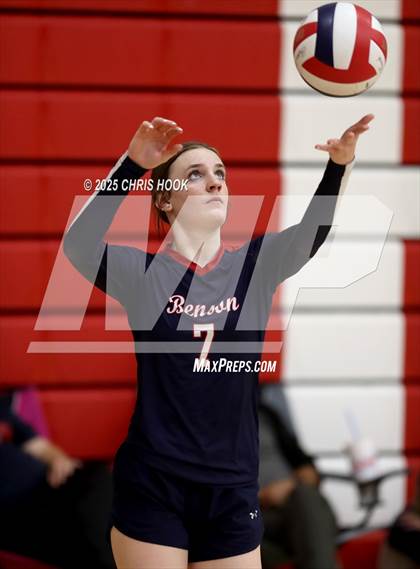 Thumbnail 1 in Crismon vs Benson (Florence Invitational) photogallery.