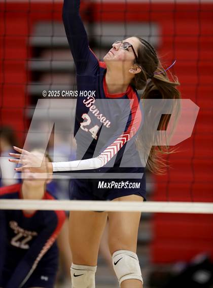 Thumbnail 3 in Crismon vs Benson (Florence Invitational) photogallery.
