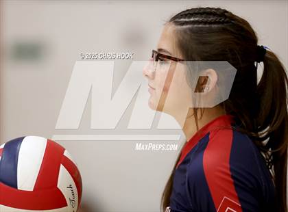 Thumbnail 2 in Crismon vs Benson (Florence Invitational) photogallery.