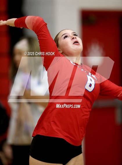Thumbnail 2 in Crismon vs Benson (Florence Invitational) photogallery.
