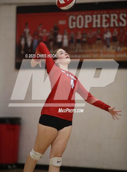 Thumbnail 2 in Crismon vs Benson (Florence Invitational) photogallery.