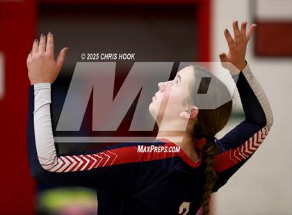 Thumbnail 2 in Crismon vs Benson (Florence Invitational) photogallery.