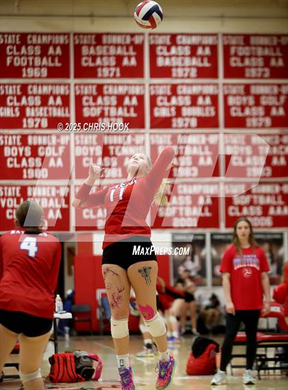Thumbnail 3 in Crismon vs Benson (Florence Invitational) photogallery.