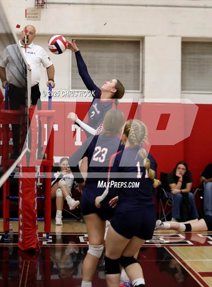 Thumbnail 1 in Crismon vs Benson (Florence Invitational) photogallery.