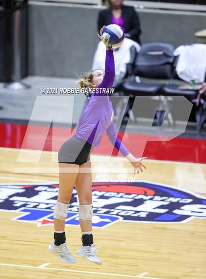 Thumbnail 3 in Wink vs. Thrall (UIL Volleyball 2A Semifinals) photogallery.