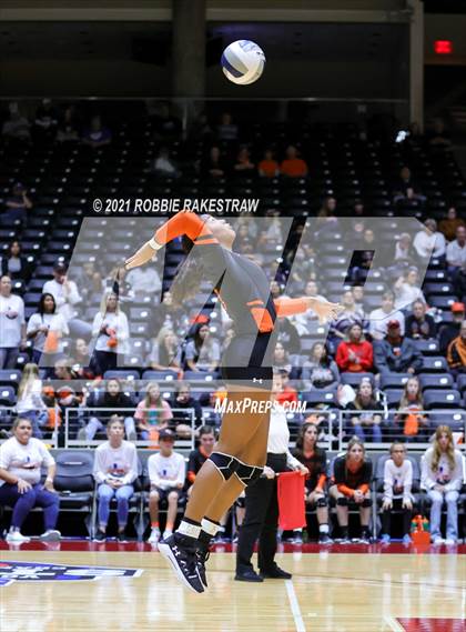 Thumbnail 1 in Wink vs. Thrall (UIL Volleyball 2A Semifinals) photogallery.