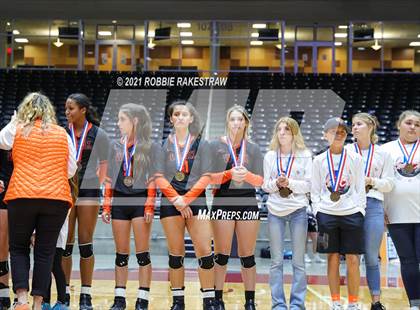 Thumbnail 3 in Wink vs. Thrall (UIL Volleyball 2A Semifinals) photogallery.
