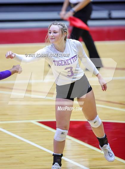 Thumbnail 1 in Wink vs. Thrall (UIL Volleyball 2A Semifinals) photogallery.