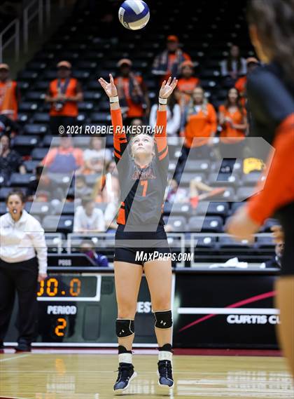 Thumbnail 2 in Wink vs. Thrall (UIL Volleyball 2A Semifinals) photogallery.