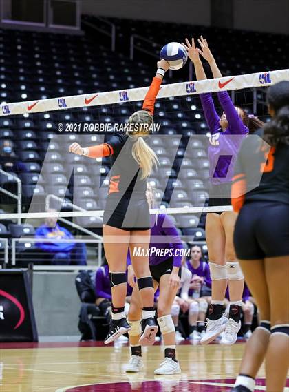 Thumbnail 1 in Wink vs. Thrall (UIL Volleyball 2A Semifinals) photogallery.