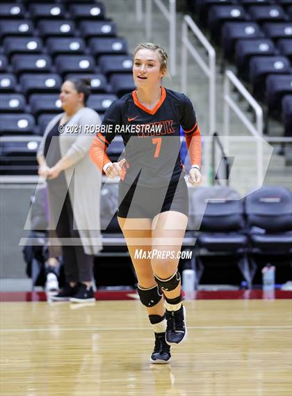 Thumbnail 3 in Wink vs. Thrall (UIL Volleyball 2A Semifinals) photogallery.