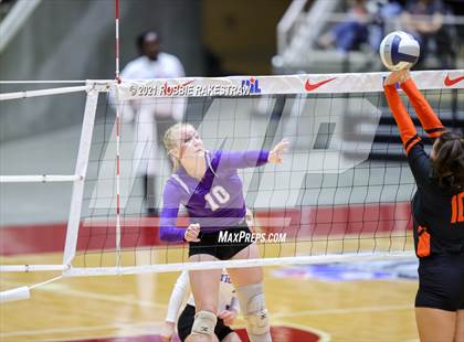 Thumbnail 2 in Wink vs. Thrall (UIL Volleyball 2A Semifinals) photogallery.