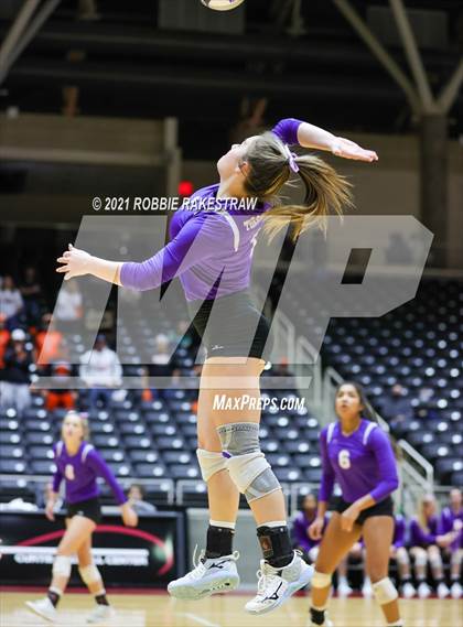 Thumbnail 3 in Wink vs. Thrall (UIL Volleyball 2A Semifinals) photogallery.