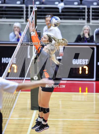 Thumbnail 2 in Wink vs. Thrall (UIL Volleyball 2A Semifinals) photogallery.