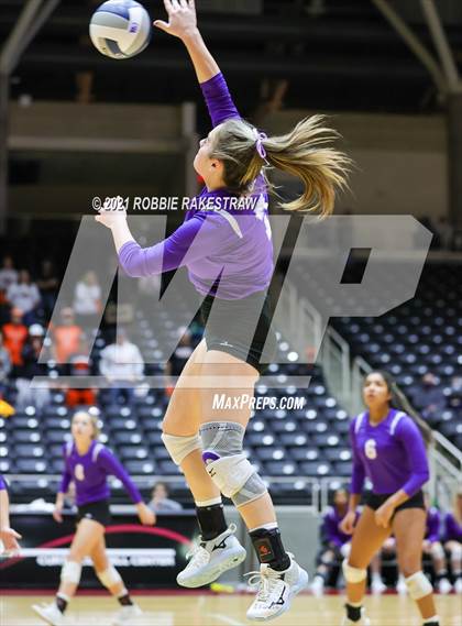Thumbnail 1 in Wink vs. Thrall (UIL Volleyball 2A Semifinals) photogallery.