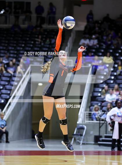 Thumbnail 2 in Wink vs. Thrall (UIL Volleyball 2A Semifinals) photogallery.
