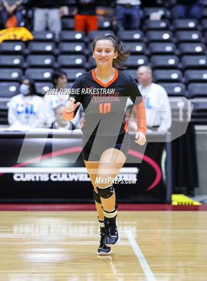 Thumbnail 3 in Wink vs. Thrall (UIL Volleyball 2A Semifinals) photogallery.