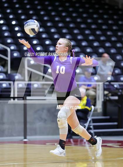 Thumbnail 1 in Wink vs. Thrall (UIL Volleyball 2A Semifinals) photogallery.