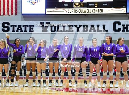 Thumbnail 3 in Wink vs. Thrall (UIL Volleyball 2A Semifinals) photogallery.