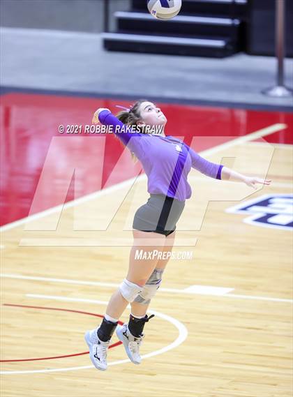 Thumbnail 3 in Wink vs. Thrall (UIL Volleyball 2A Semifinals) photogallery.