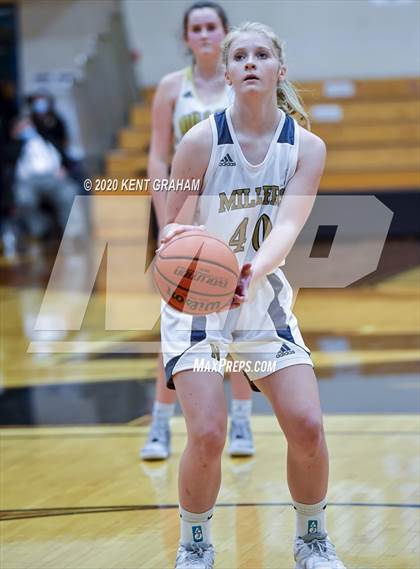 Thumbnail 3 in Mishawaka Marian @ Noblesville photogallery.
