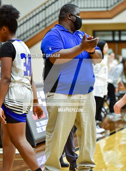 Thumbnail 1 in Mishawaka Marian @ Noblesville photogallery.