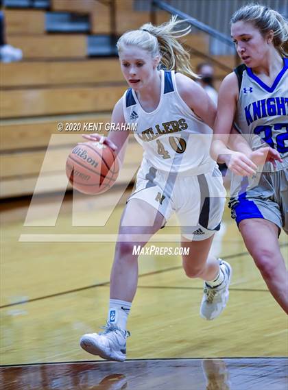 Thumbnail 3 in Mishawaka Marian @ Noblesville photogallery.